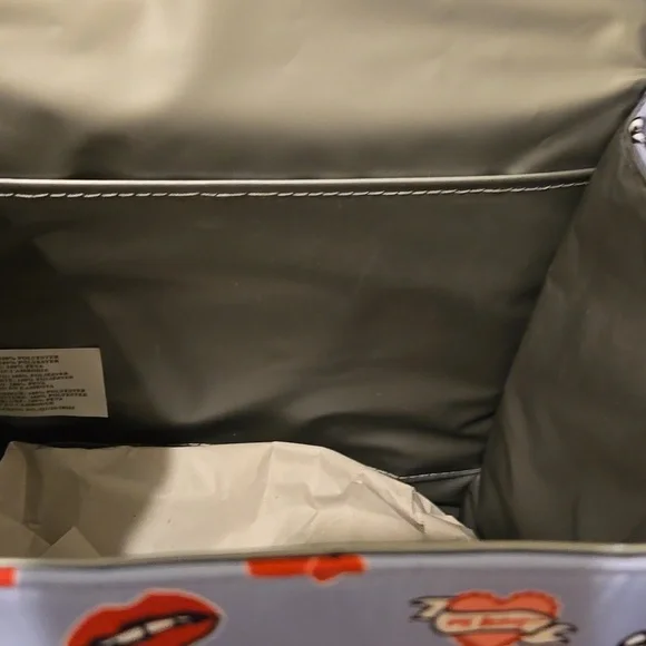 Betsey Johnson Purple and Lips And Cherry's Lunch Tote Bag Nwt - Picture 4 of 4